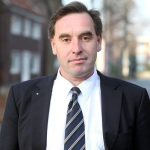 Dr. Jan-Robert von Renesse - Bielefelder Fachlehrgänge