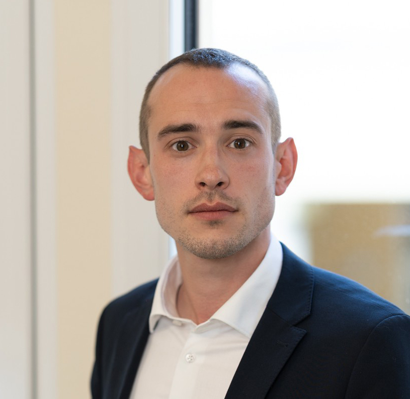 Dr. Jannik Weitbrecht - Bielefelder Fachlehrgänge